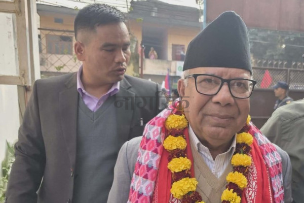 जनतालाई सुखी र समृद्ध बनाउन मेरो उम्मेदवारीः माधवकुमार नेपाल